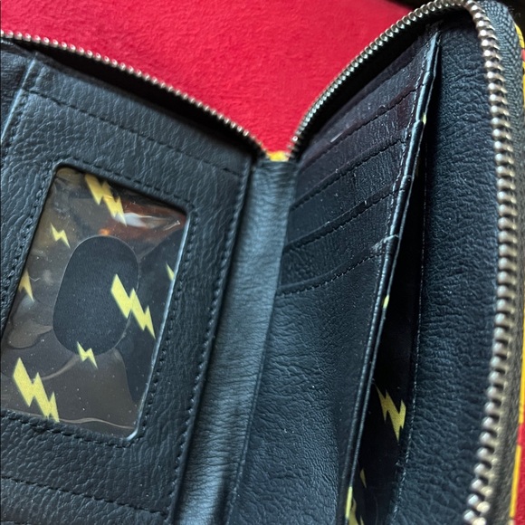 LOUNGEFLY Pokemon Collaboration x Pikachu Wallet - Picture 7 of 8